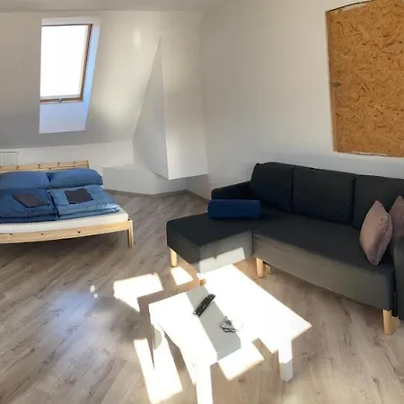 Przy Chacie Na Głowie *